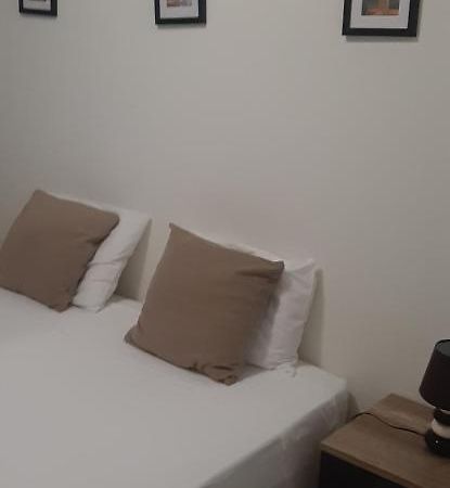 Minimalist Apartment Located Near Belem Лиссабон Экстерьер фото